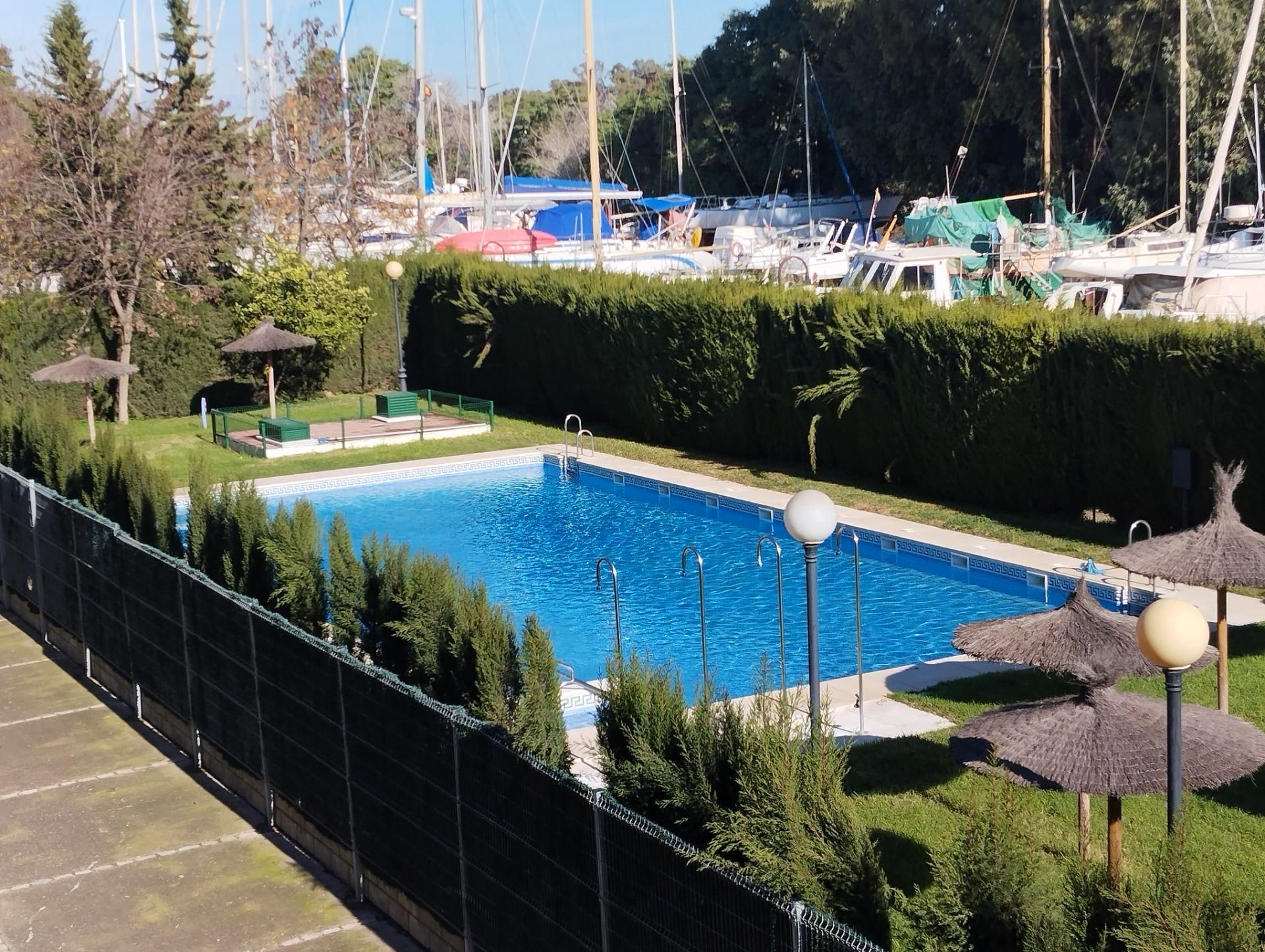 Swimming pool of Flat for sale in Gelves  with Air Conditioner, Heating and Terrace