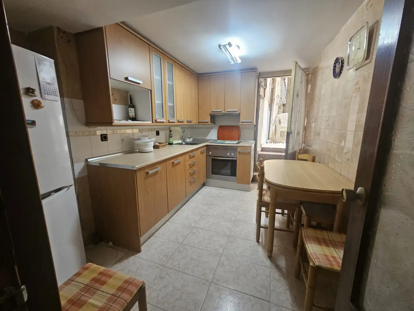 Cuina de Casa adosada en venda en Mondéjar amb Moblat