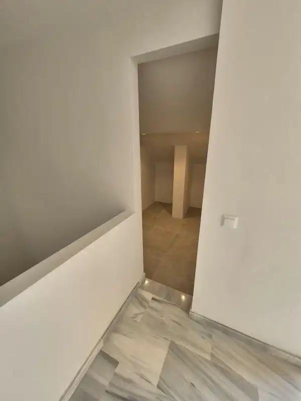 Terraced house with pool for sale in Calle Adarves de Calypso, imagen 10