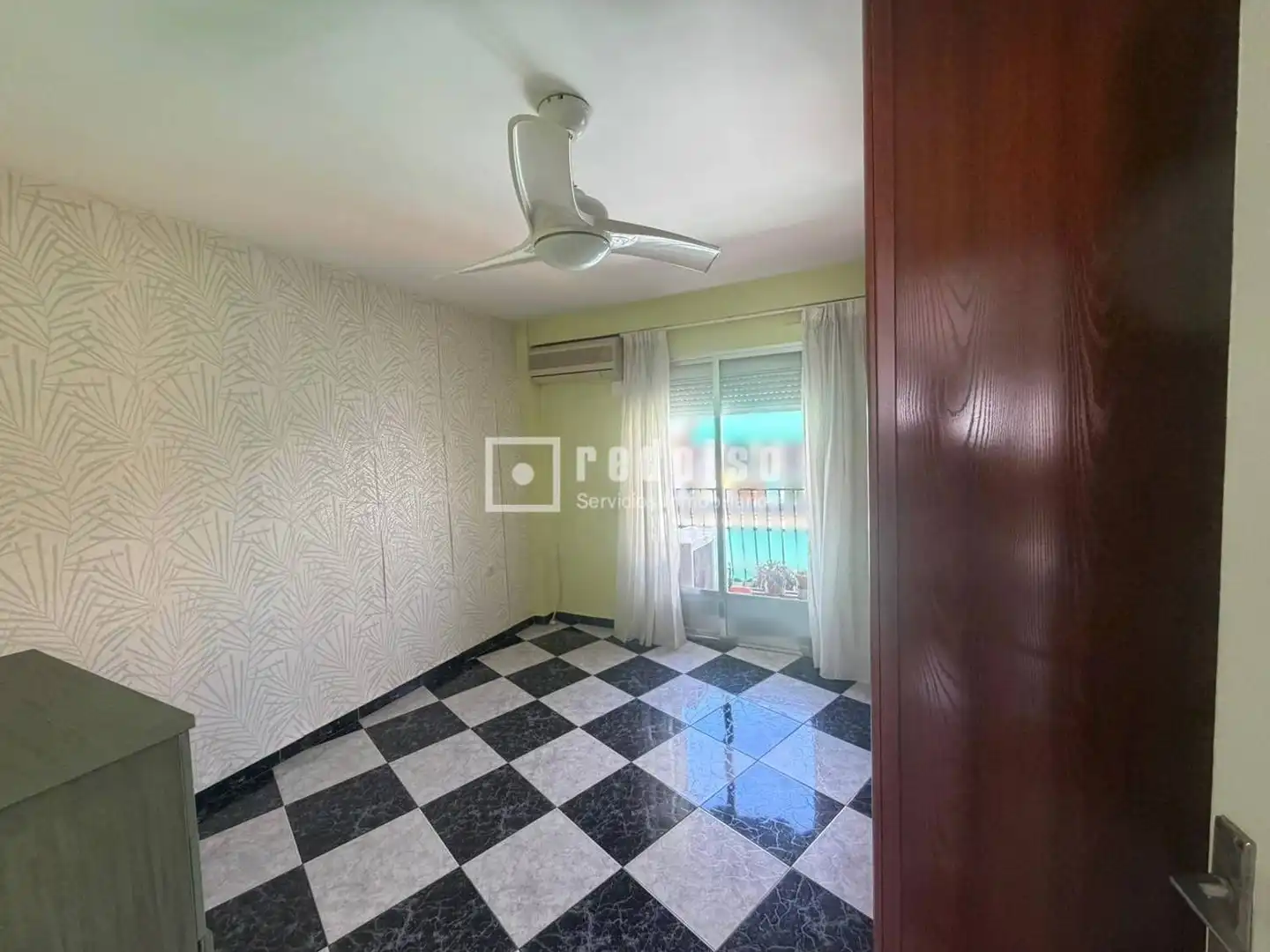 Habitación de Piso en venta en Madrid con Aire acondicionado, Terraza y Trastero
