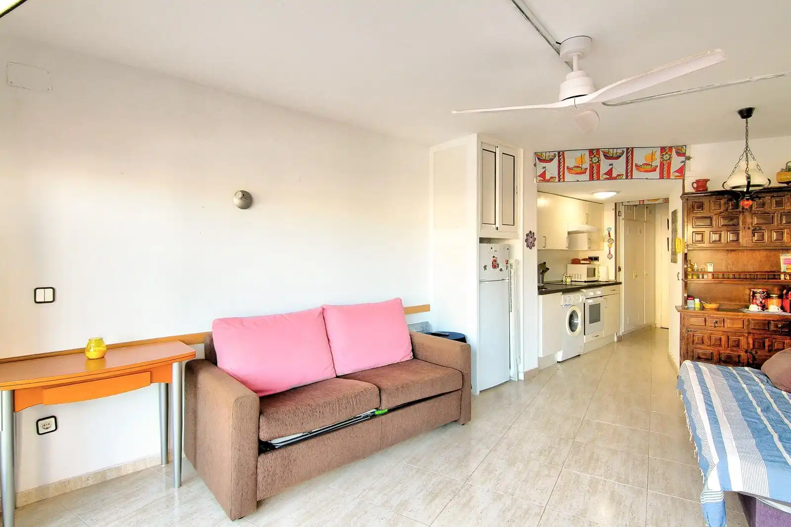 Sala d'estar de Estudi en venda en L'Estartit