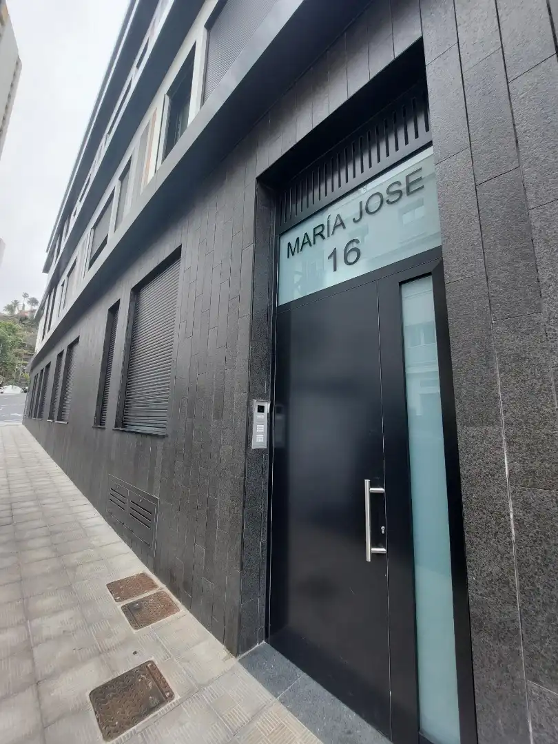 Pis amb ascensor de lloguer a Calle de Cólogan 16, imagen 14