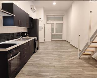 Kitchen of Flat to rent in  Madrid Capital  with Air Conditioner and Heating