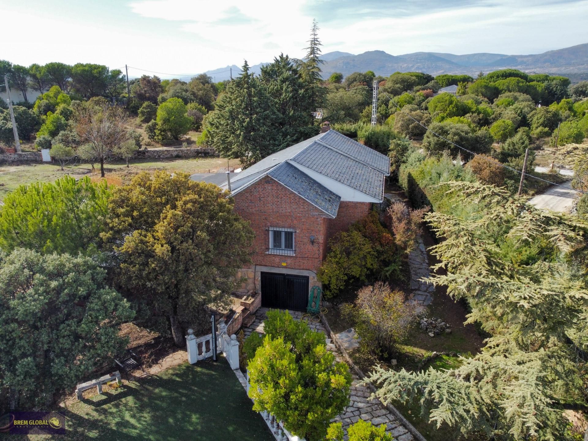 Garden of House or chalet for sale in La Cabrera  with Heating, Private garden and Terrace