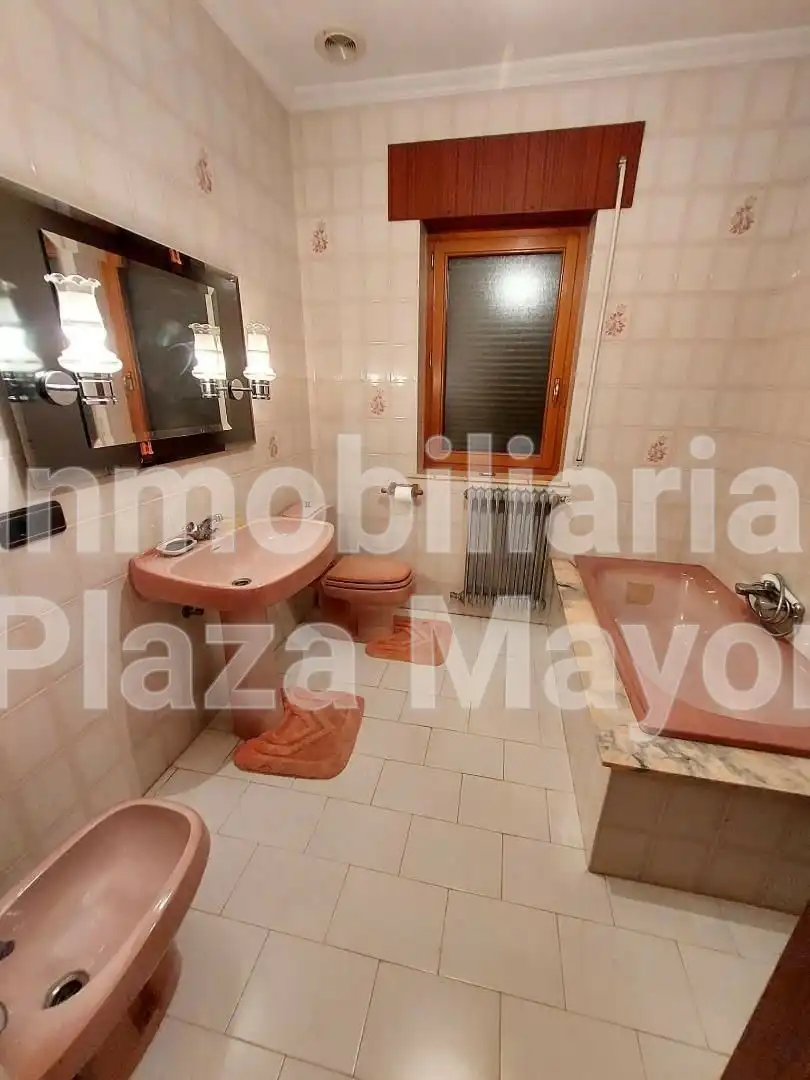 Chalet con piscina en venta en Castellanos de Villiquera, imagen 3