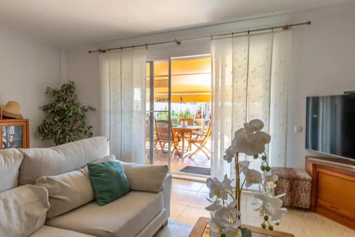 Sala de estar de Casa adosada en venta en Eivissa con Aire acondicionado, Calefacción y Jardín privado