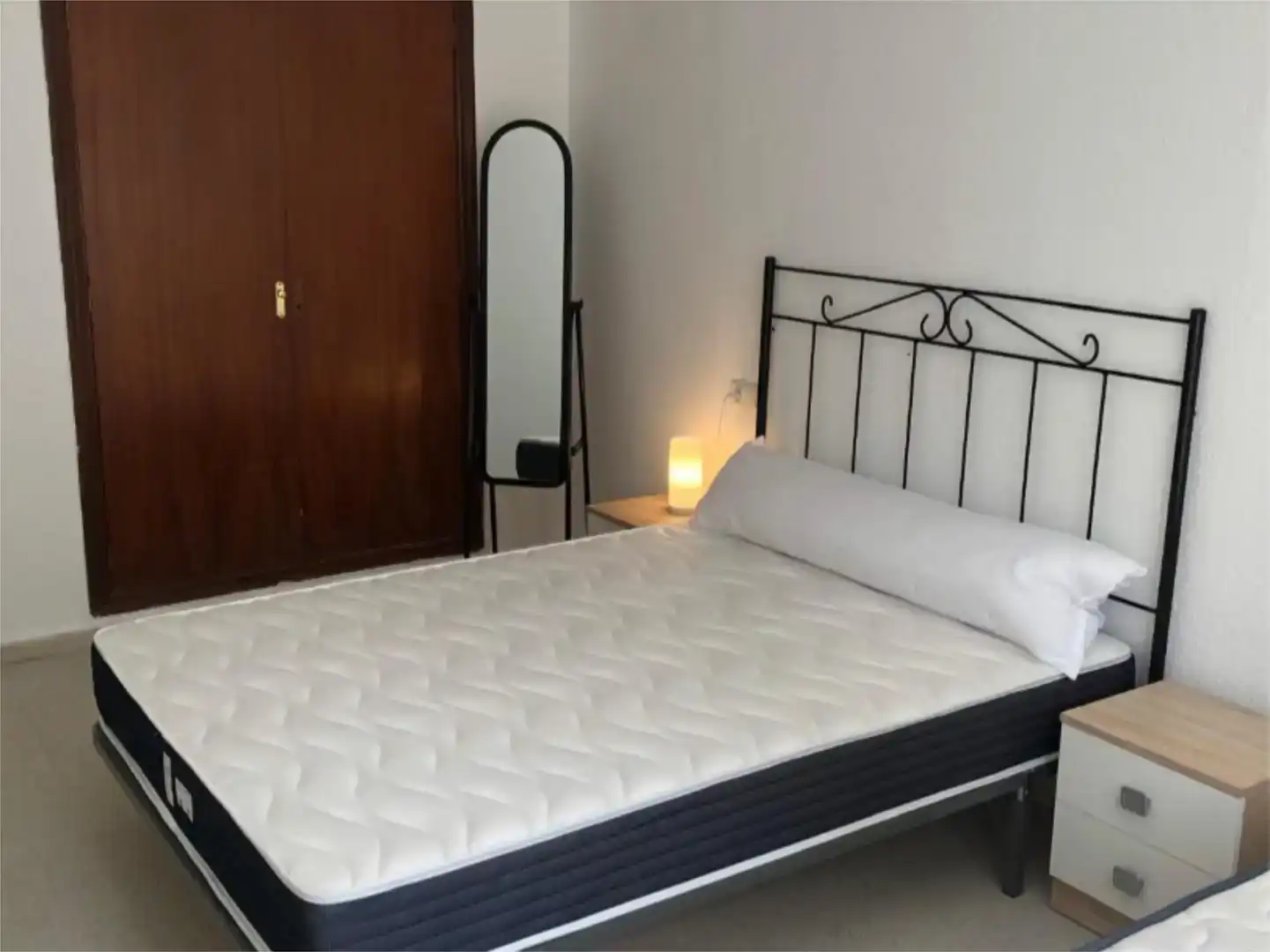 Habitación de Casa o chalet de alquiler en Córdoba con Aire acondicionado, Jardín privado y Trastero