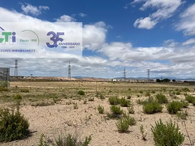 Residential for sale in Poligono El Sabinar, Épila