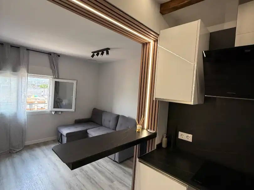 Flat for sale in carrer joan maragall 13, imagen 3