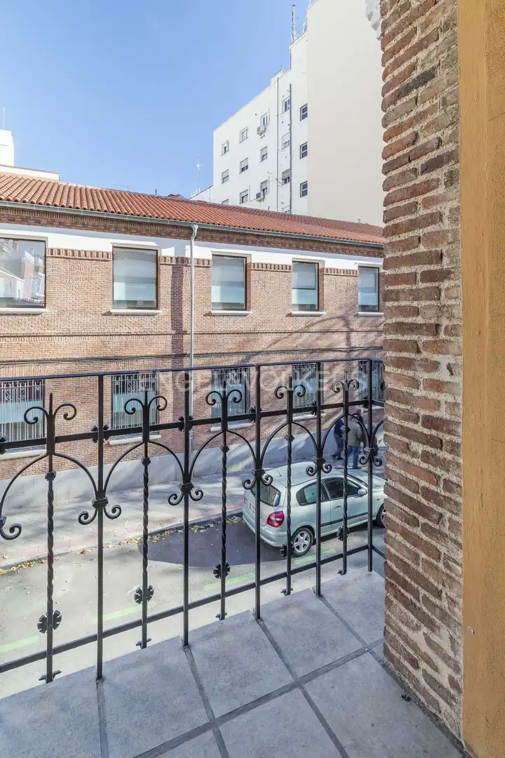Vista exterior de Apartament de lloguer en Madrid amb Aire condicionat, Calefacció i Moblat