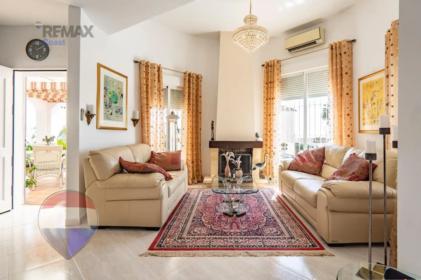Sala d'estar de Casa o xalet en venda en Benajarafe