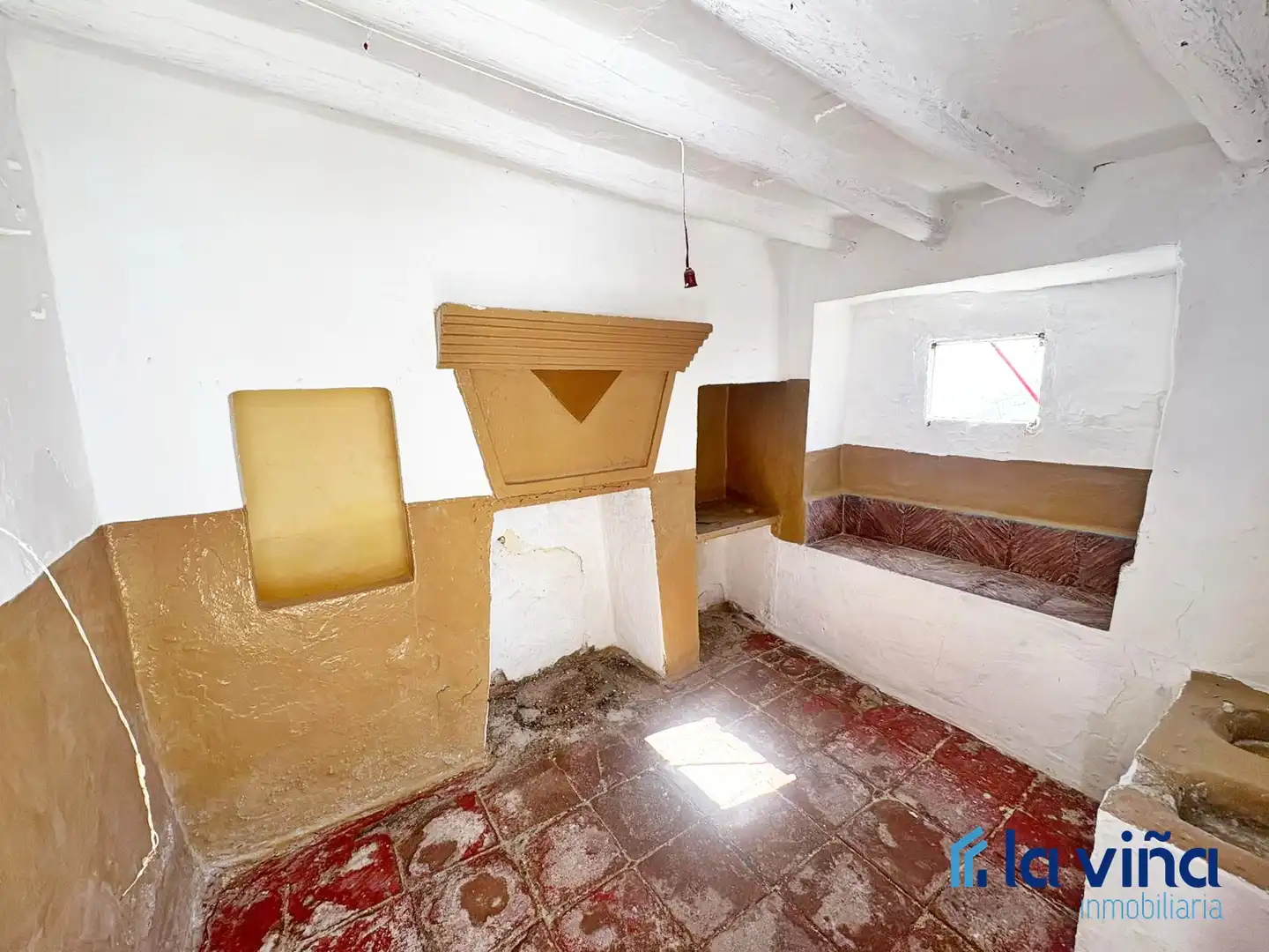 Cuina de Casa o xalet en venda en Iznájar amb Jardí privat i Traster