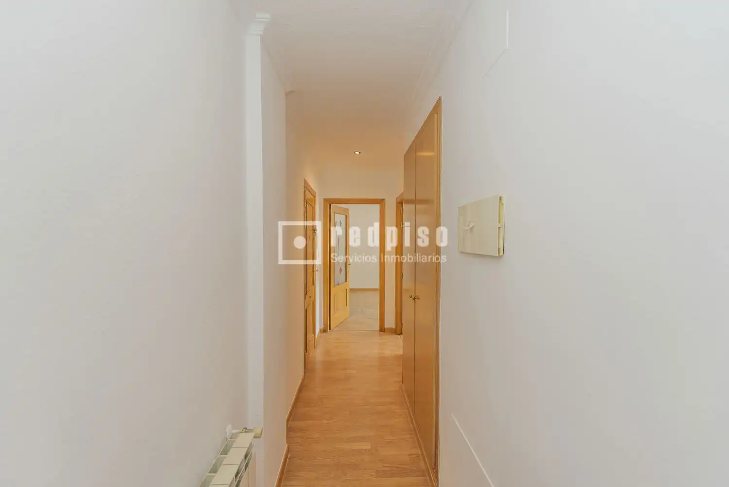 Wohnung zum Verkauf in Pinto mit Klimaanlage, Heizung und Privatgarten