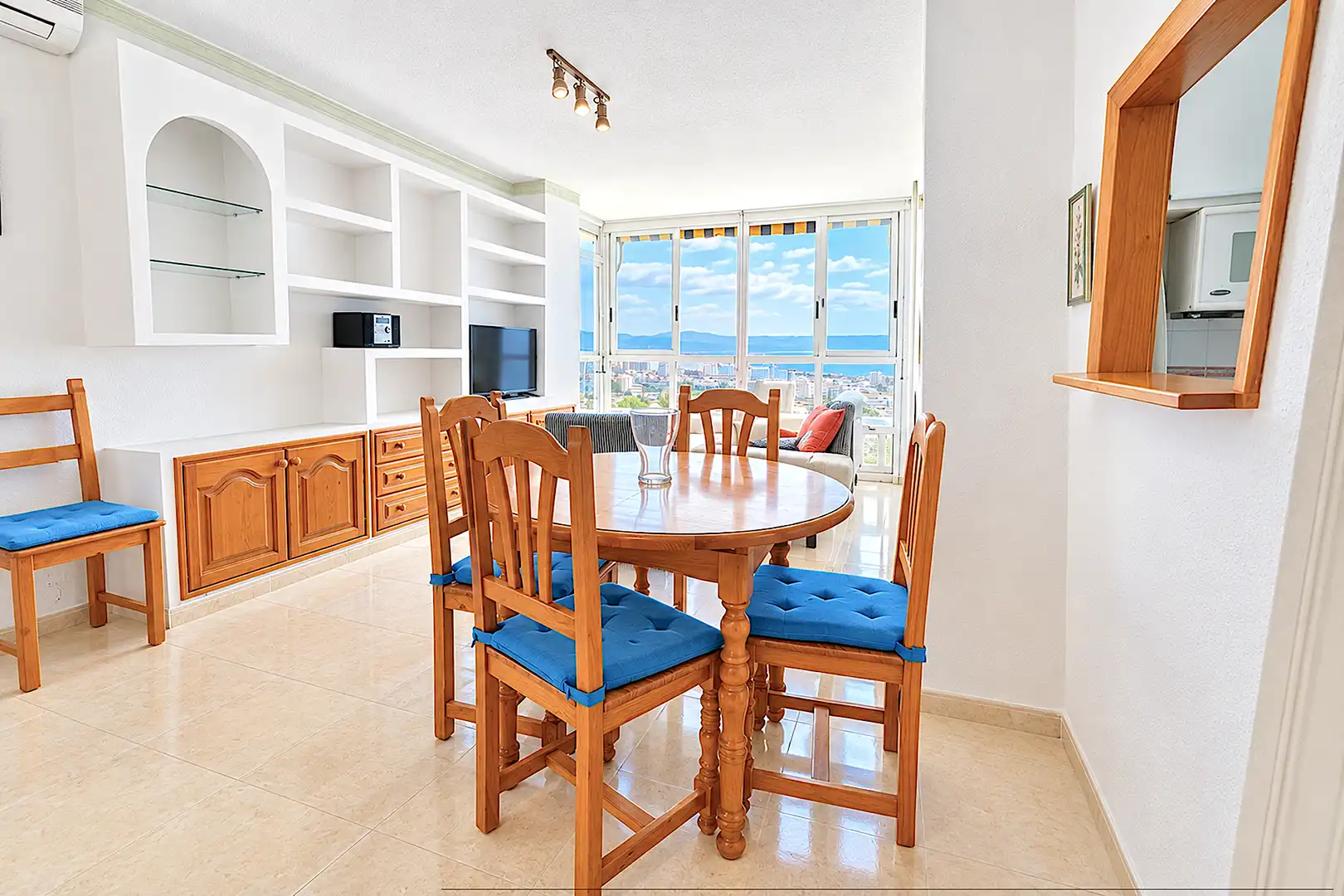 Apartment with terrace for sale in Puerto Marina, imagen 2