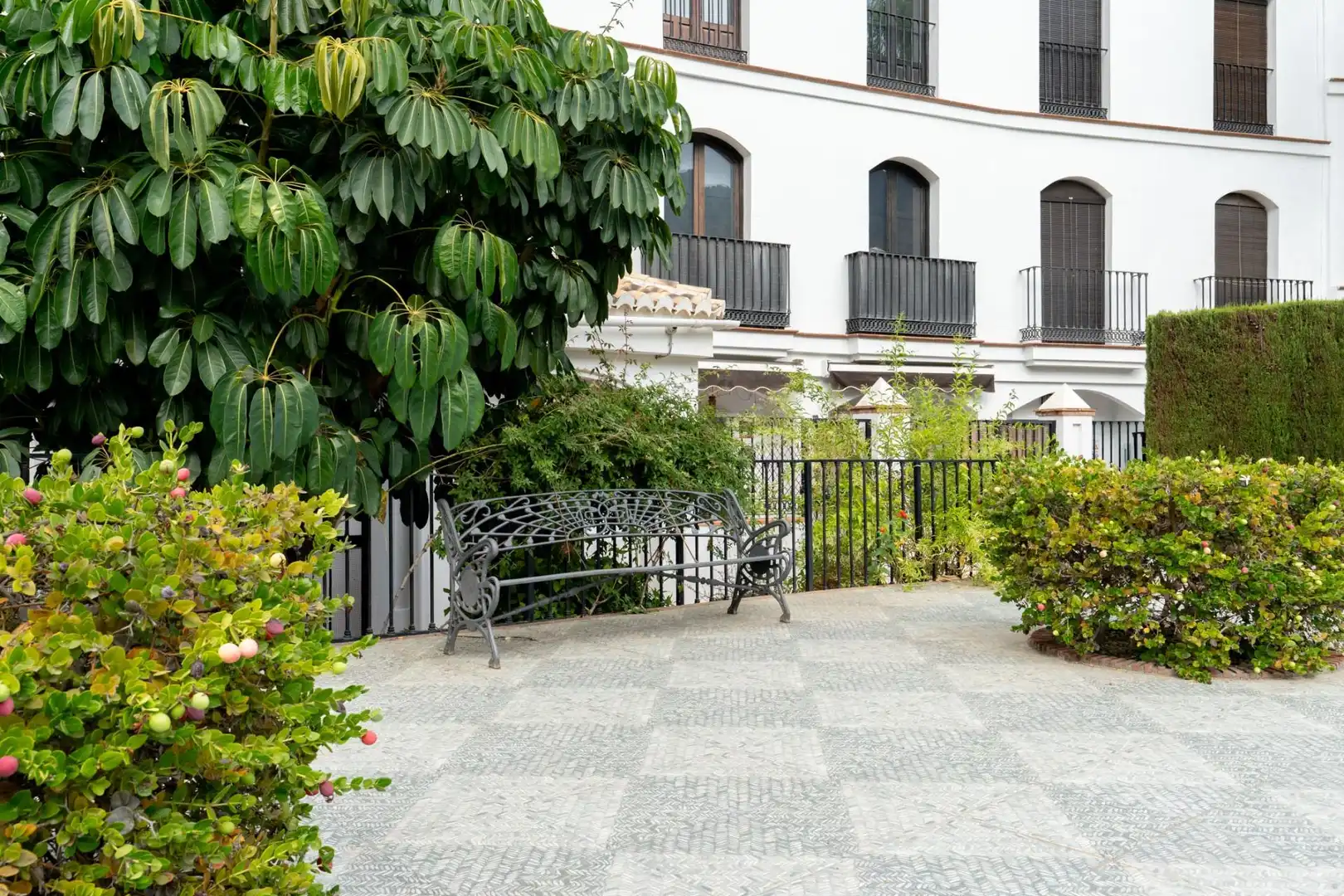 Jardí de Pis en venda en Vélez de Benaudalla amb Aire condicionat, Terrassa i Moblat