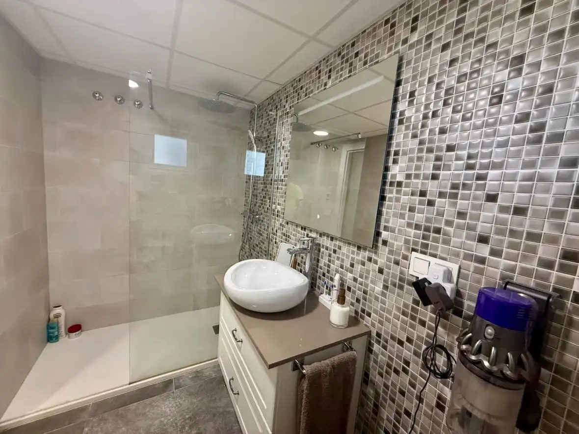 Bany de Apartament en venda en Santa Pola amb Calefacció, Terrassa i Piscina