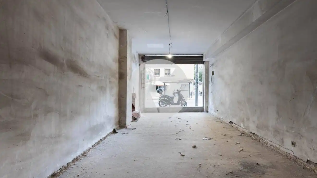 Local comercial de lloguer a Artigues - Llefià, imagen 2