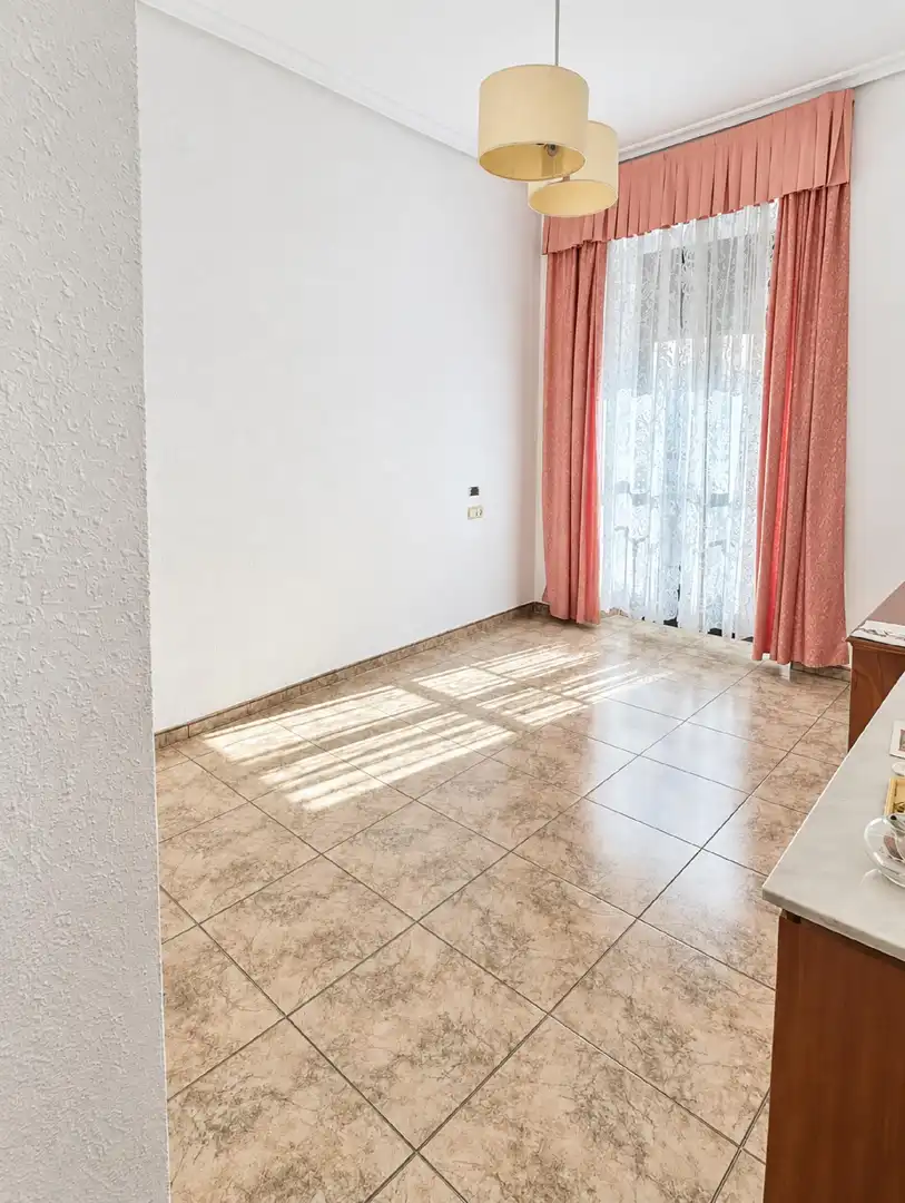 Villa con terrazza in vendita a Casco Antiguo, imagen 4