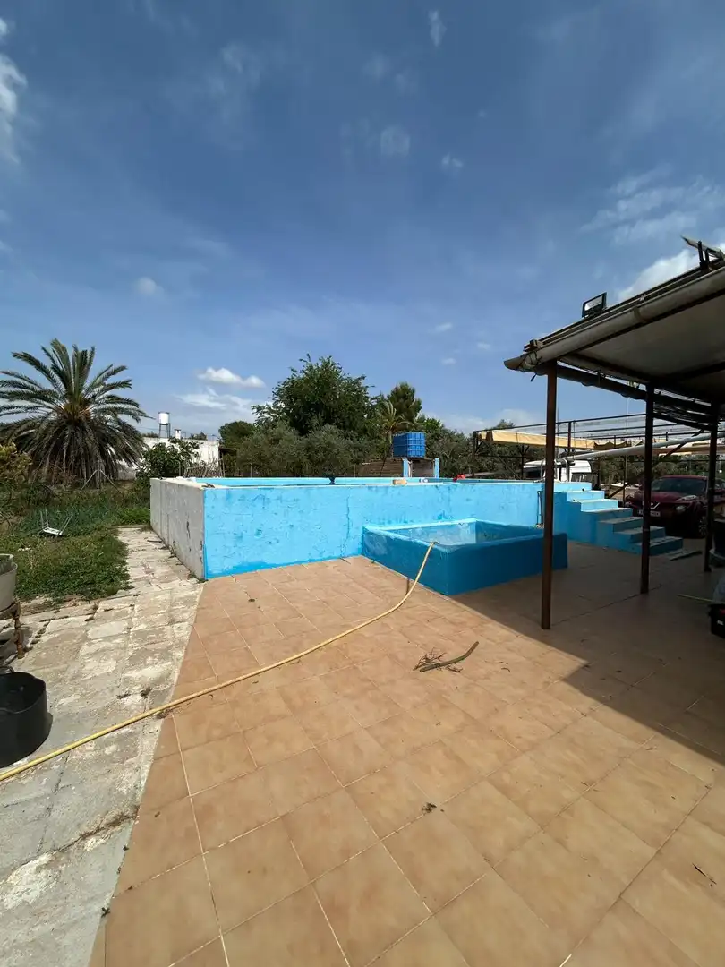 Piscina de Finca rústica en venta en Utrera