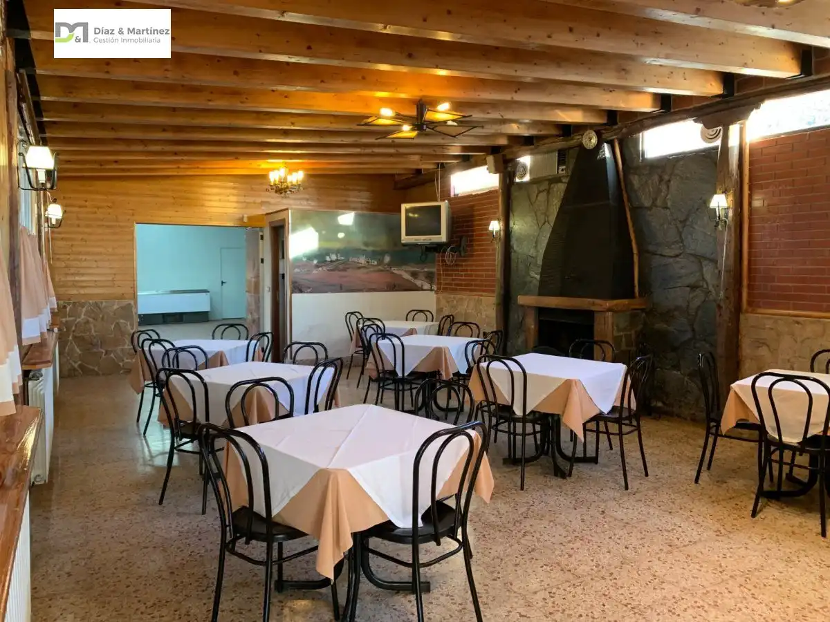 Local comercial en venda a Oteruelo, imagen 4