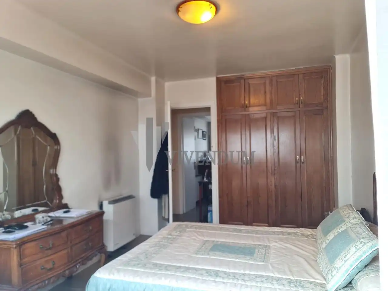 Habitación de Piso en venta en Vigo  con Calefacción, Terraza y Trastero