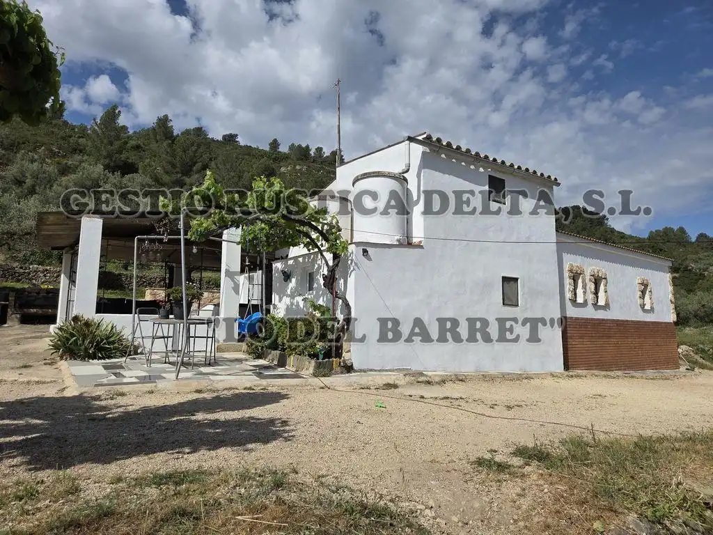 Vista exterior de Finca rústica en venda en Tortosa amb Jardí privat i Terrassa