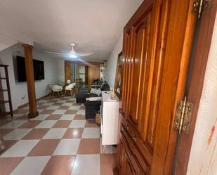 Casa adosada en venda en Alicante / Alacant amb Aire condicionat, Calefacció i Terrassa
