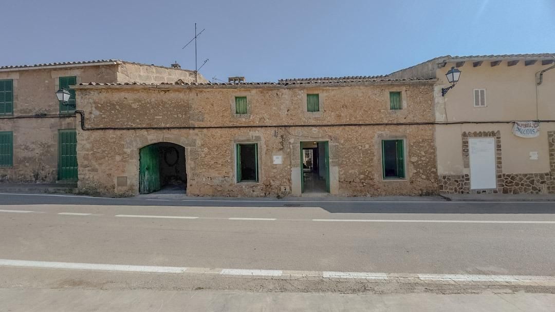 Vista exterior de Casa o xalet en venda en Santa Eugènia amb Jardí privat i Terrassa