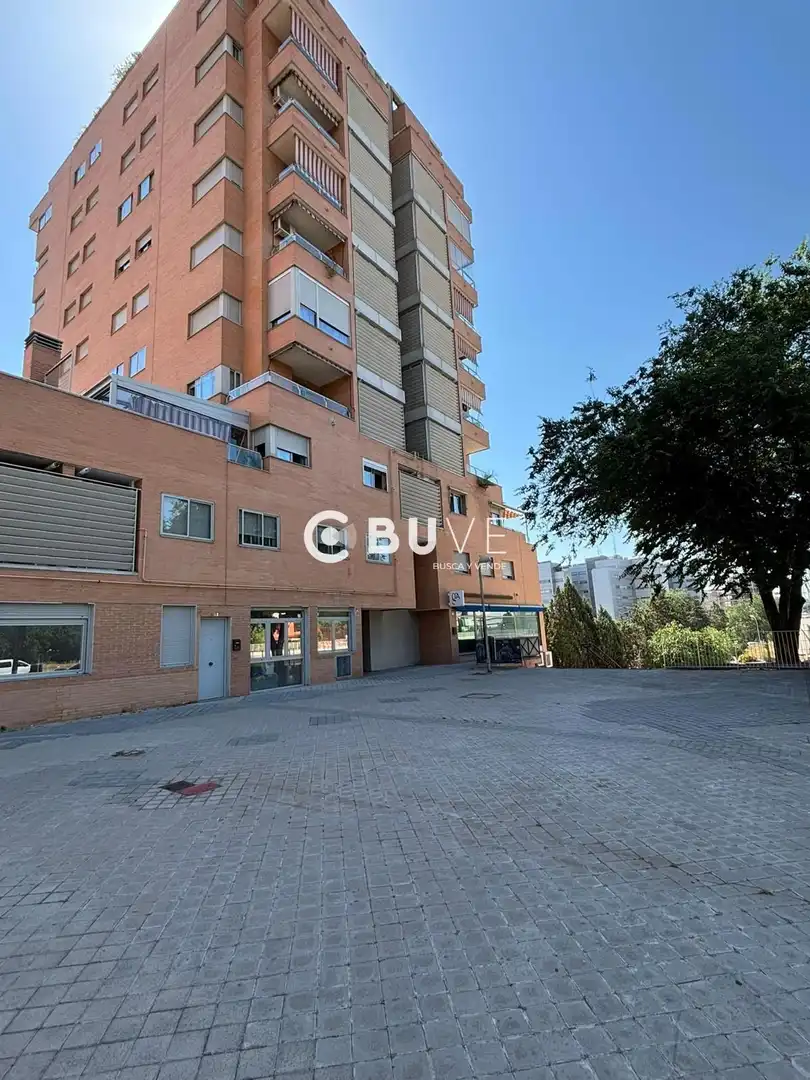 Local comercial de lloguer a AVENIDA DE CORDOBA