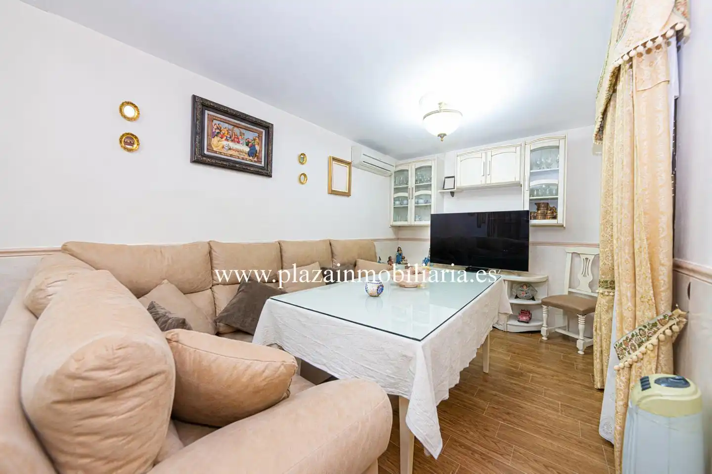 Sala de estar de Casa o chalet en venta en Lucena con Aire acondicionado, Terraza y Trastero