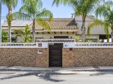 Casa con piscina en venta en Beniel