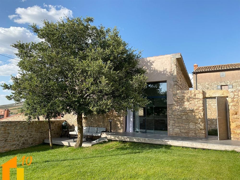 Exterior view of Apartment to rent in Villaldemiro  with Heating, Private garden and Alarm