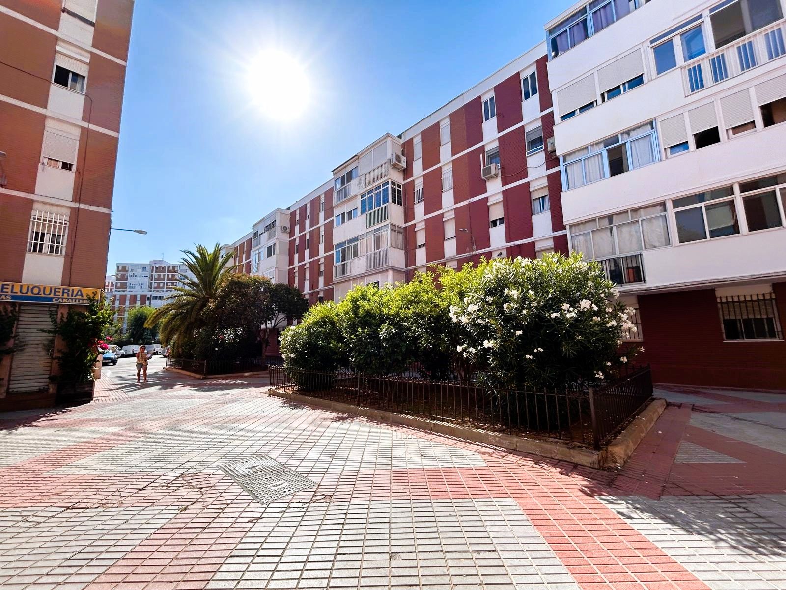 Exterior view of Flat for sale in  Cádiz Capital  with Air Conditioner and Furnished