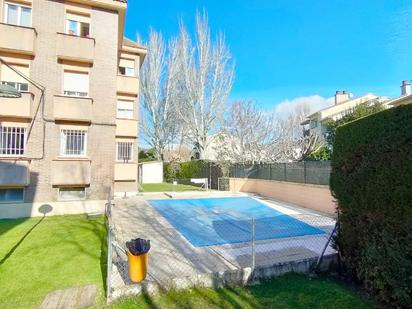 Swimming pool of Flat for sale in Torrelodones  with Air Conditioner, Heating and Private garden