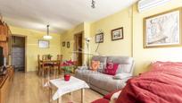Living room of Flat for sale in Alcalá de Henares  with Air Conditioner and Heating