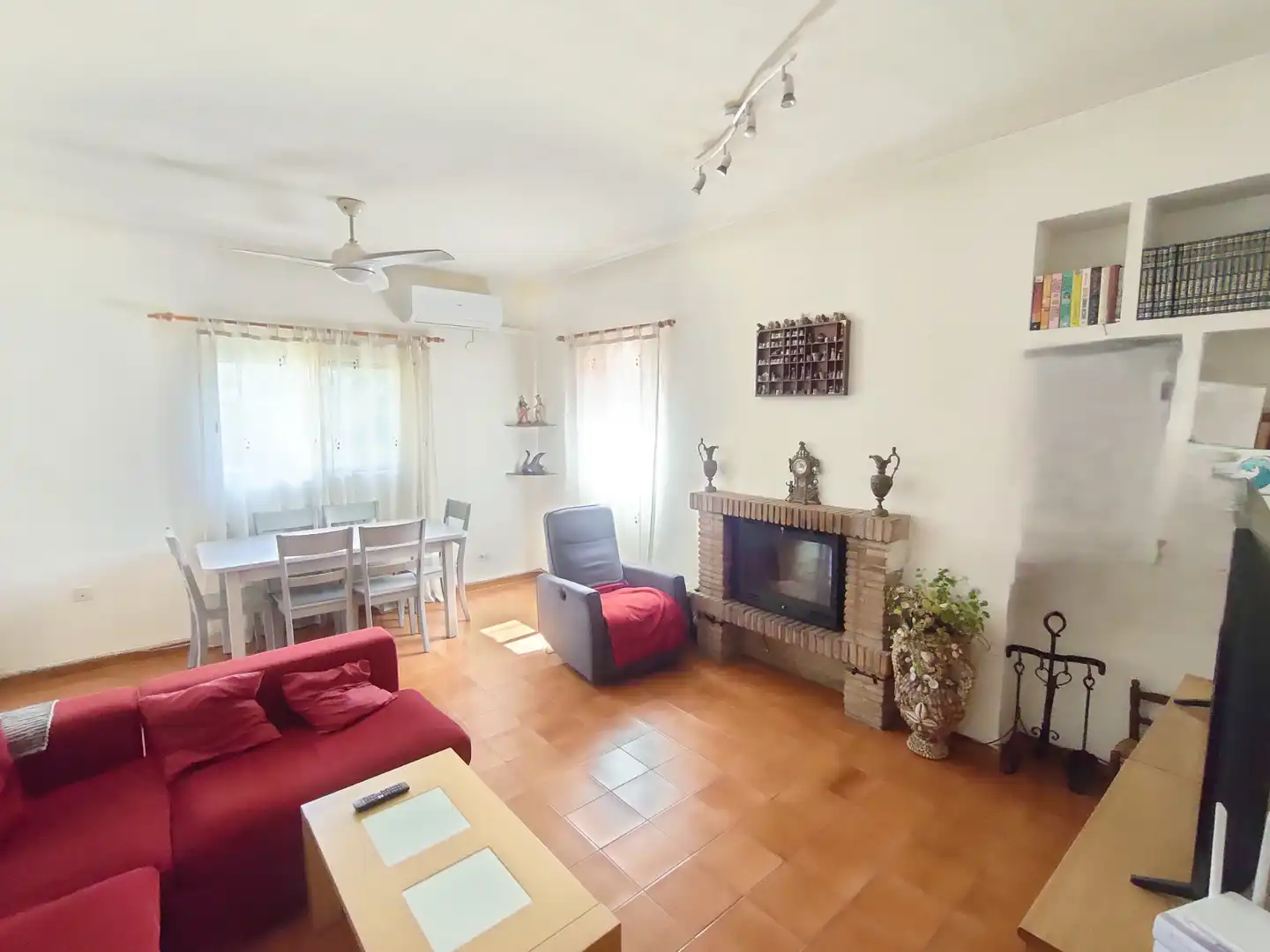 Living room of Houses for sale in Godelleta  with Air Conditioner, Private garden and Terrace