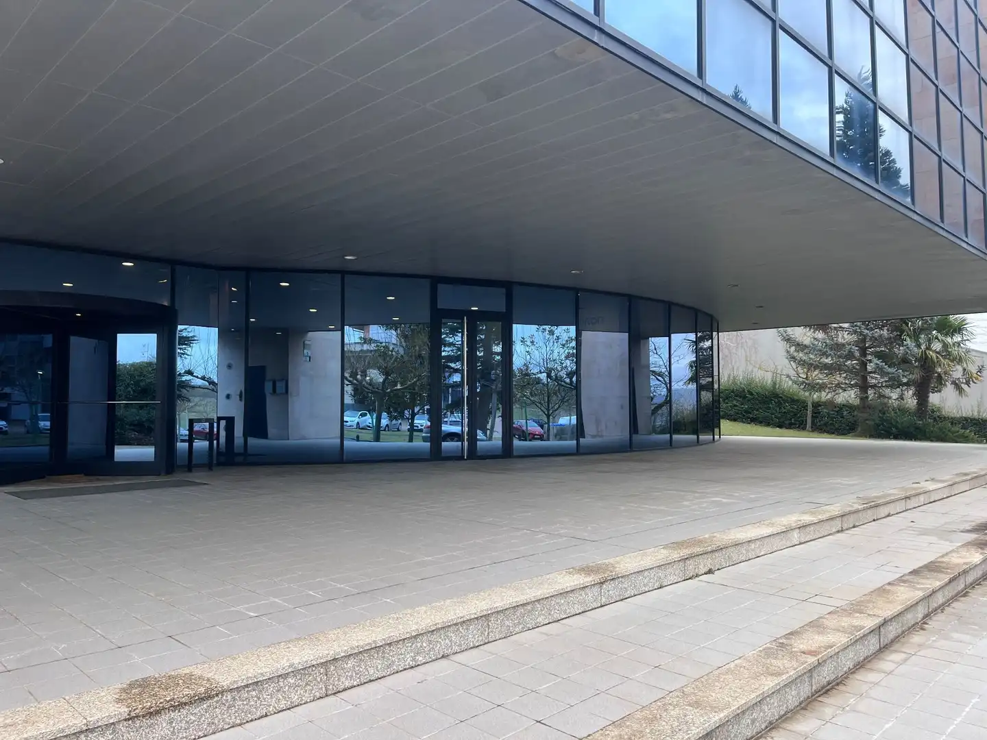 Außenansicht von Büro zum Verkauf in Vitoria - Gasteiz mit Heizung