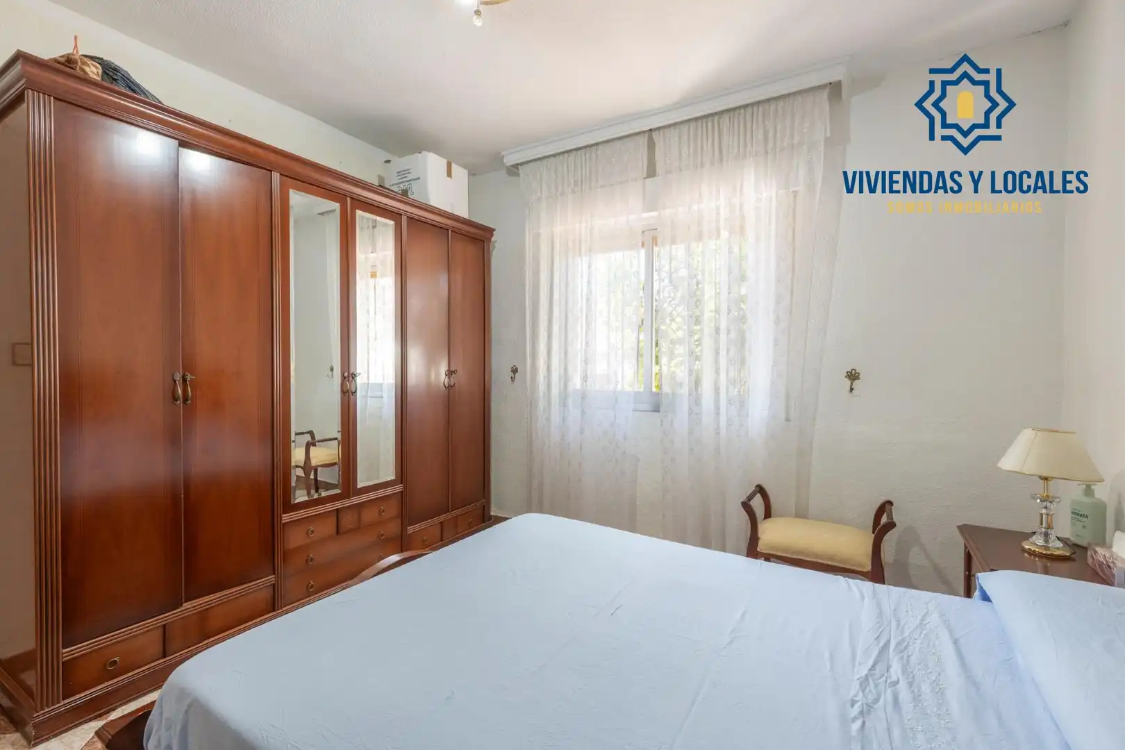 Dormitori de Casa o xalet en venda en La Zubia amb Terrassa