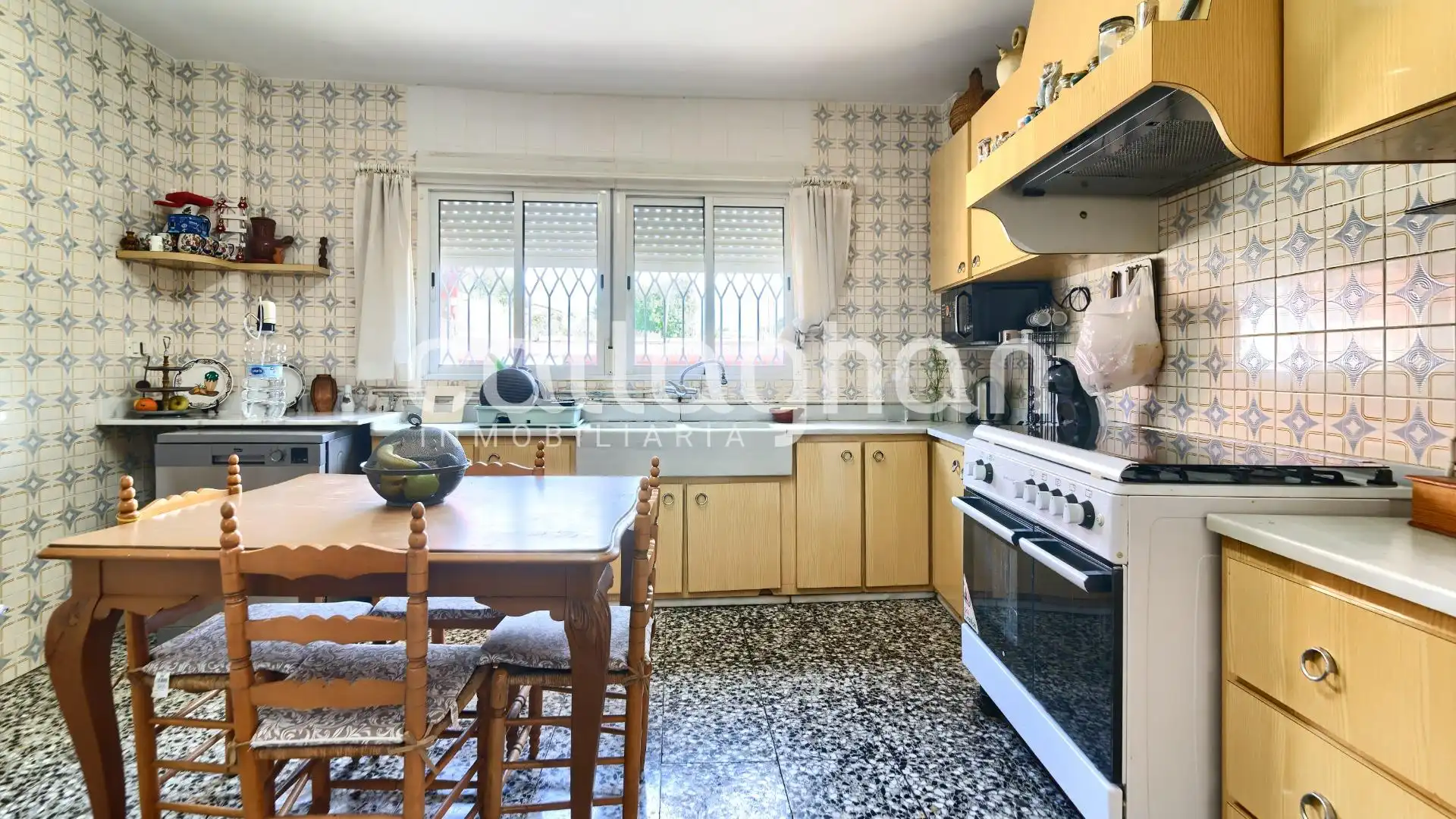 Kitchen of Flat for sale in Pedralba  with Air Conditioner, Heating and Terrace