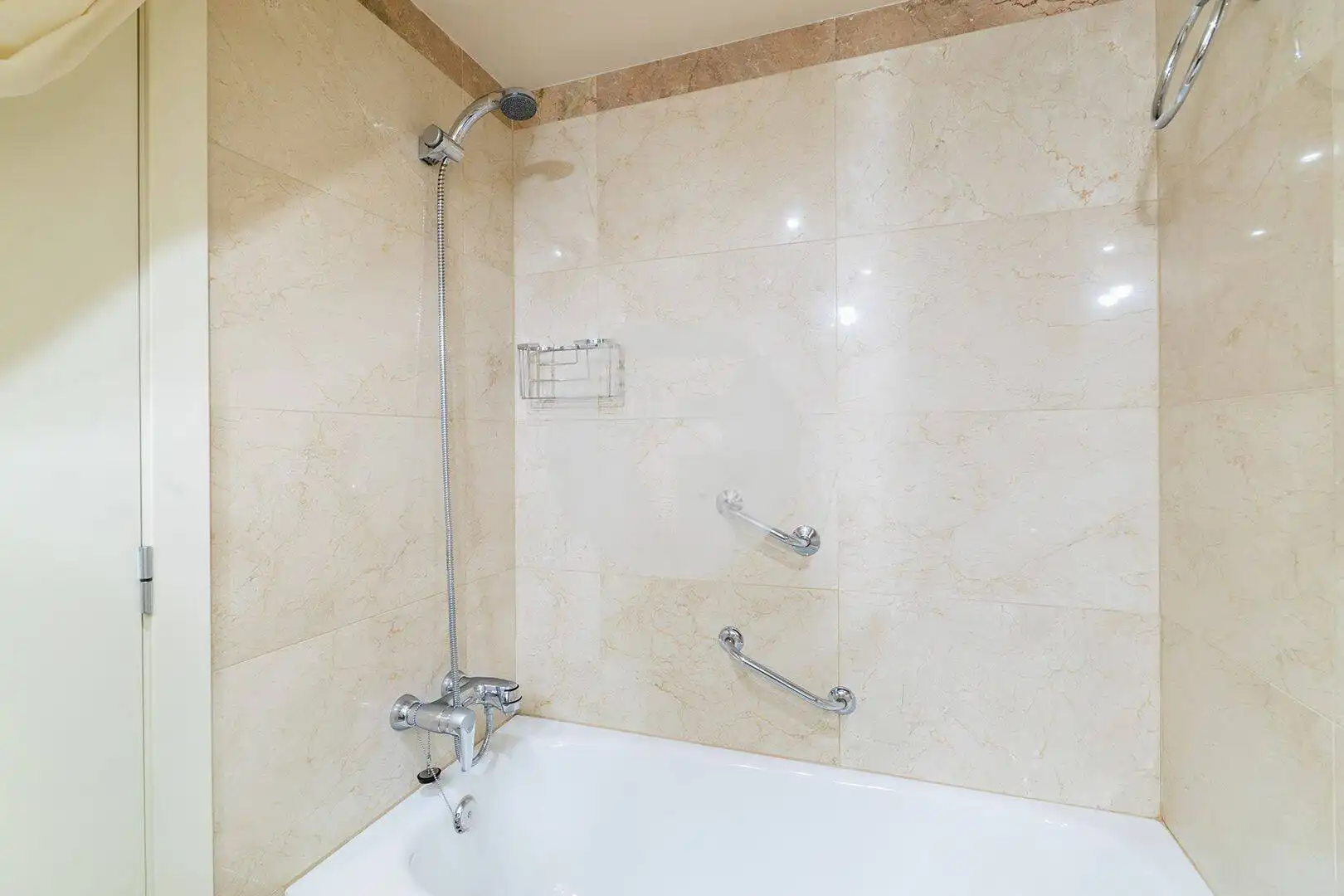 Baño de Dúplex en venta en Barcelona con Aire acondicionado, Calefacción y Terraza