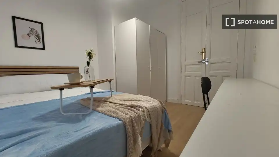 Room in Trafalgar