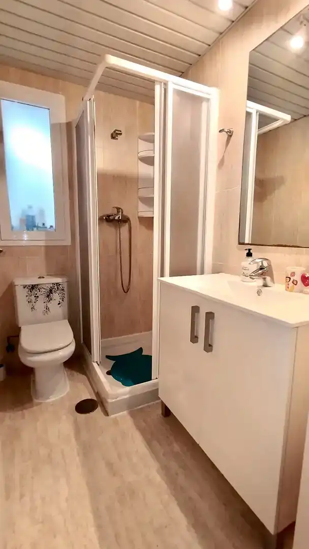 Bany de Planta baixa de lloguer en Rota amb Aire condicionat, Jardí privat i Piscina