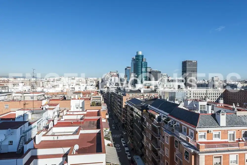 Apartament de lloguer a Calle de San Aquilino, Almenara -Ventilla
