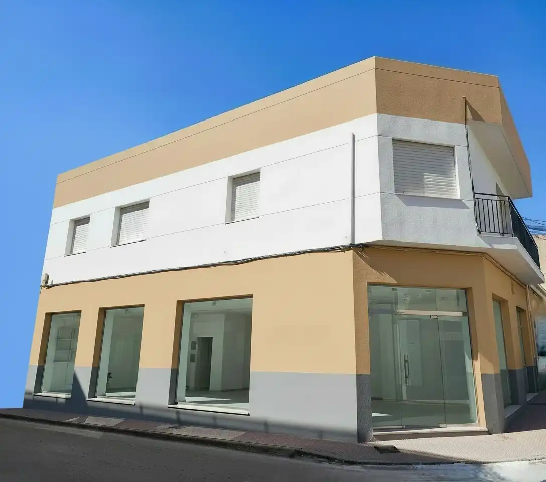 Vista exterior de Casa adosada en venta en Totana con Terraza, Trastero y Amueblado