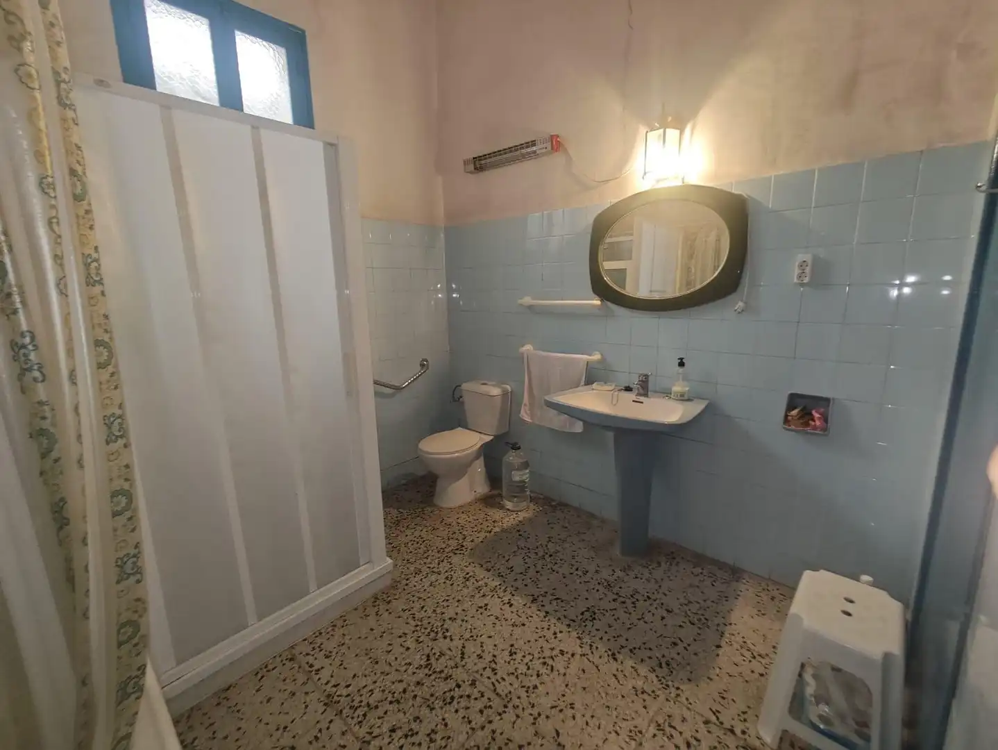 Bany de Casa o xalet en venda en Elda amb Terrassa i Traster