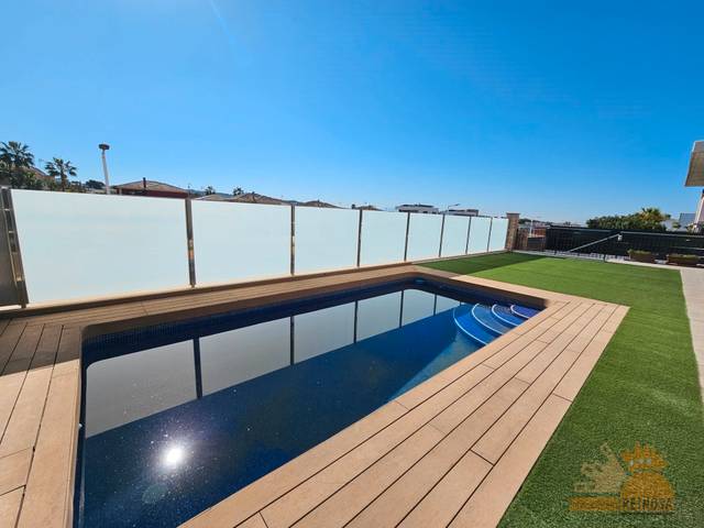 Casa-chalet en Venta en La Alcayna