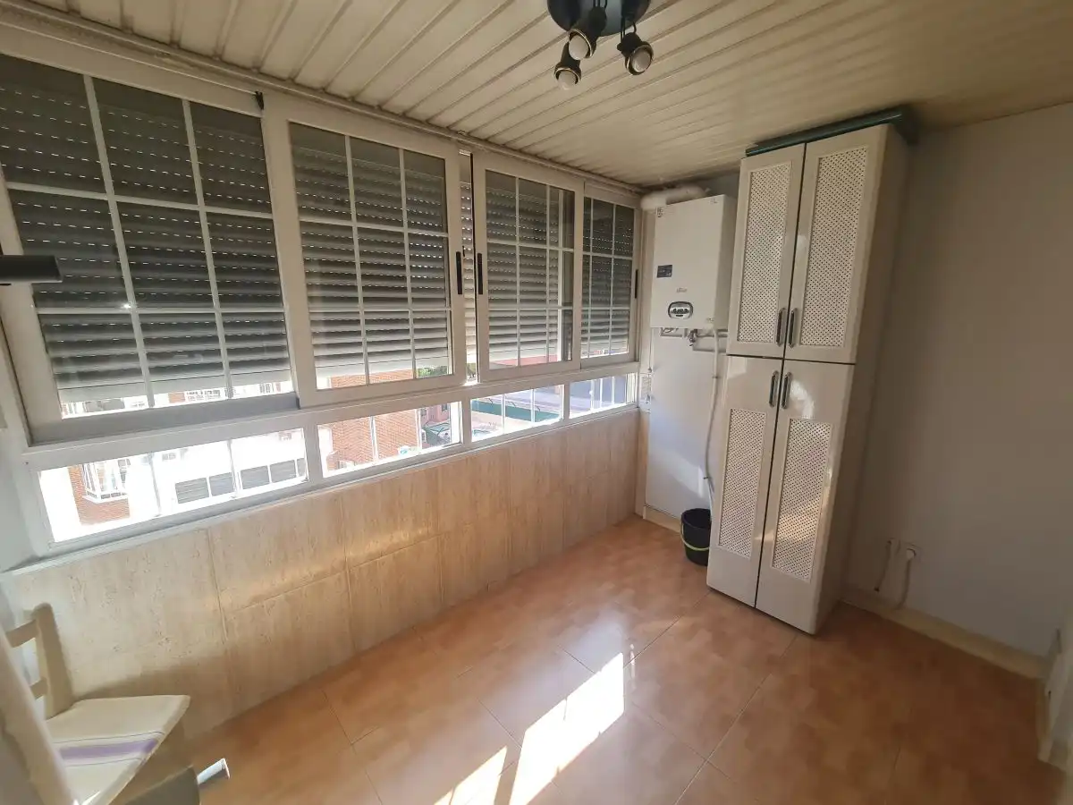 Dormitori de Apartament de lloguer en Fuenlabrada amb Aire condicionat, Calefacció i Parquet