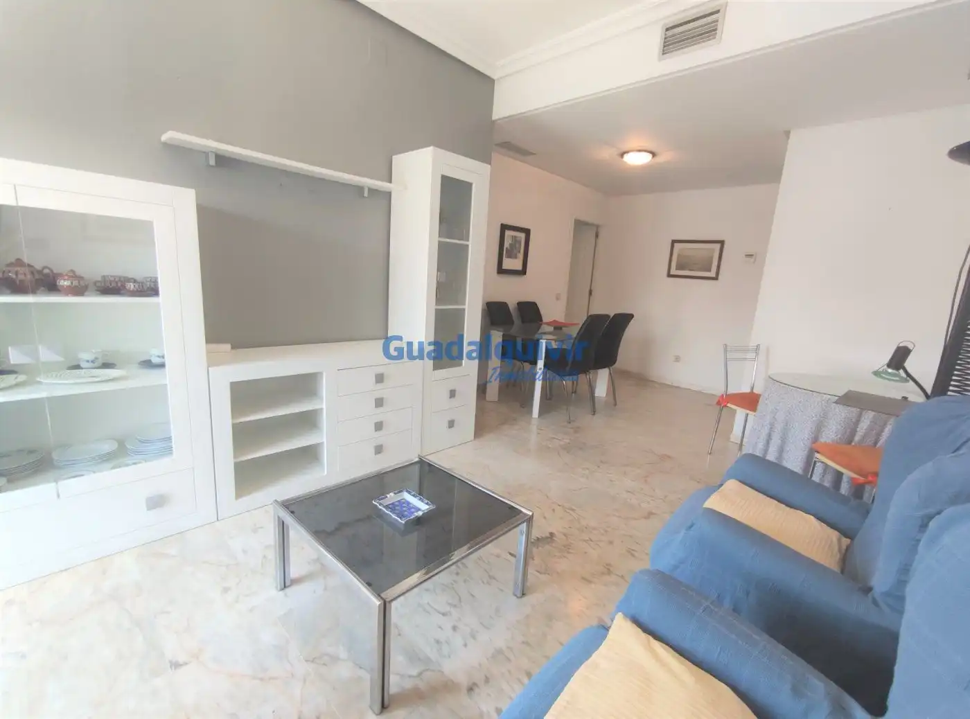 Sala de estar de Piso de alquiler en Sevilla con Aire acondicionado y Terraza