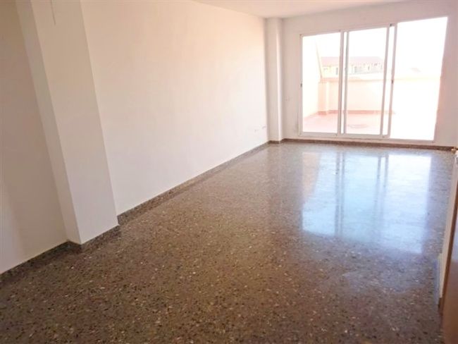 Àtic en venda a C/ Benimodo, Algemesí