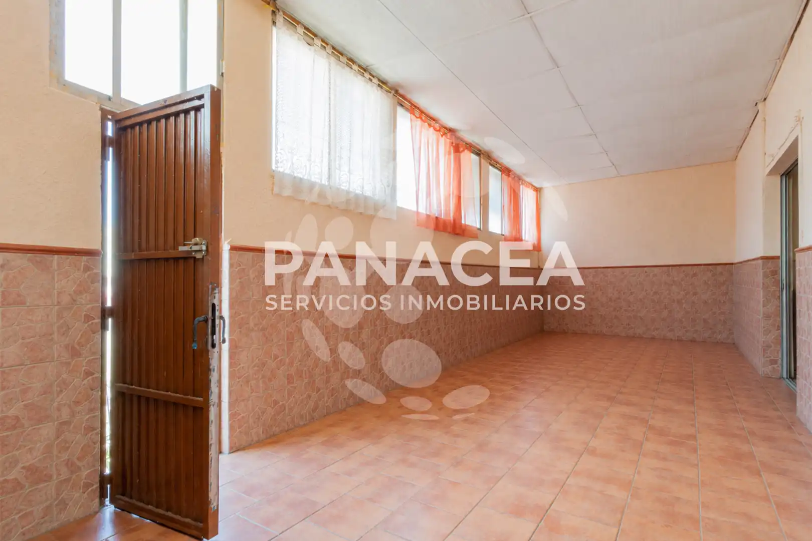 Haus oder Chalet zum Verkauf in Vícar mit Terrasse, Möbliert und Ofen